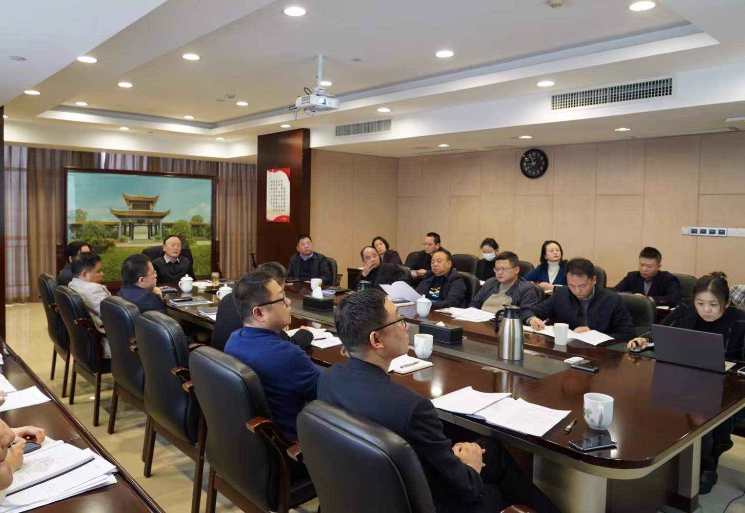 完美平台-完美（中国）一站式服务平台召开2022年经营发展工作务虚会