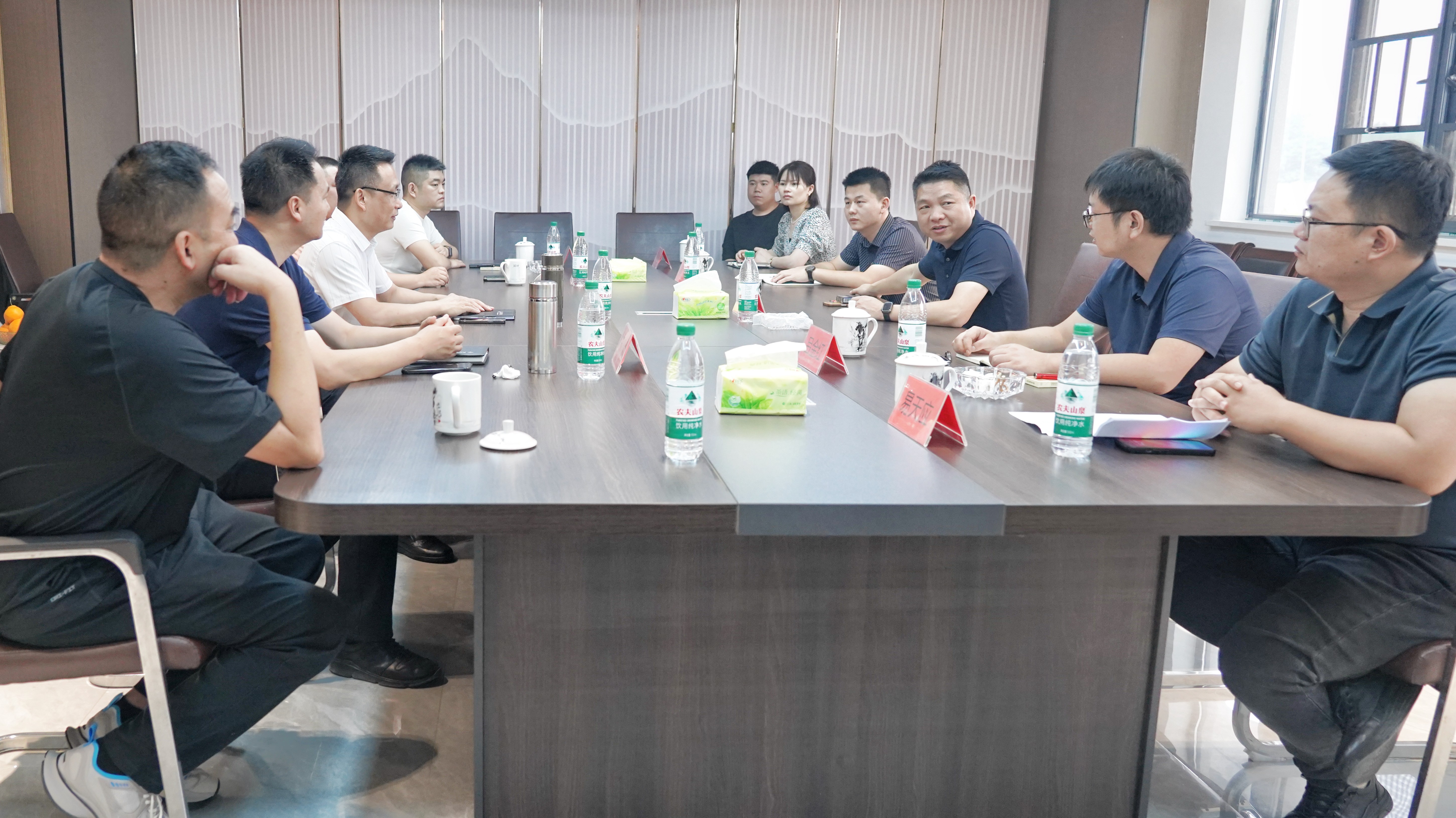 湖南港发集团赴完美平台-完美（中国）一站式服务平台益沅公司开展合作交流